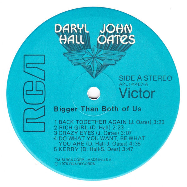 Daryl Hall & John Oates : Bigger Than Both Of Us (LP, Album, Whi)