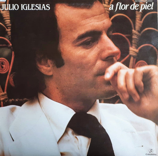 Julio Iglesias : A Flor De Piel (LP, Album, RE)