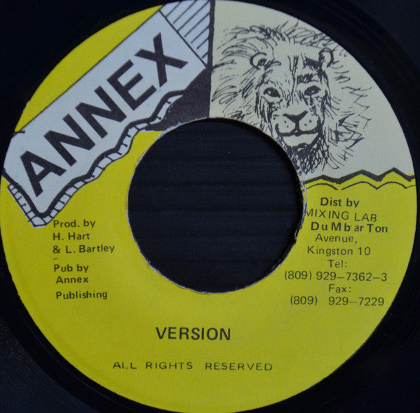 Little Hero : Help The Youth Dem (7")