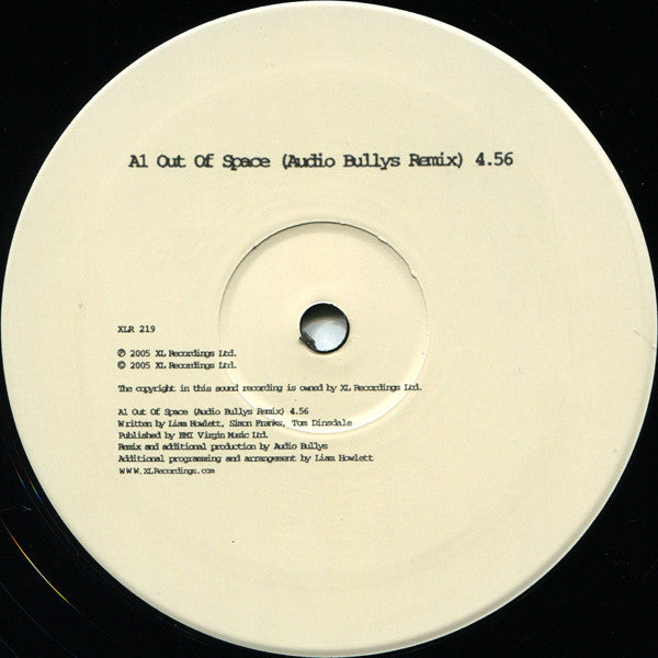 The Prodigy : Voodoo People (Wonder Remix) / Out Of Space (Audio Bullys Remix) (12", Single)