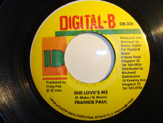 Frankie Paul : She Love's Me (7")